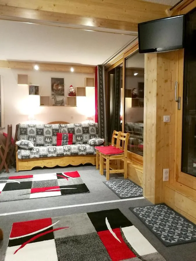 Apartment Appartement La Plagne Aime 2000: Ski-in/Ski-out with City Views Macot-la-Plagne