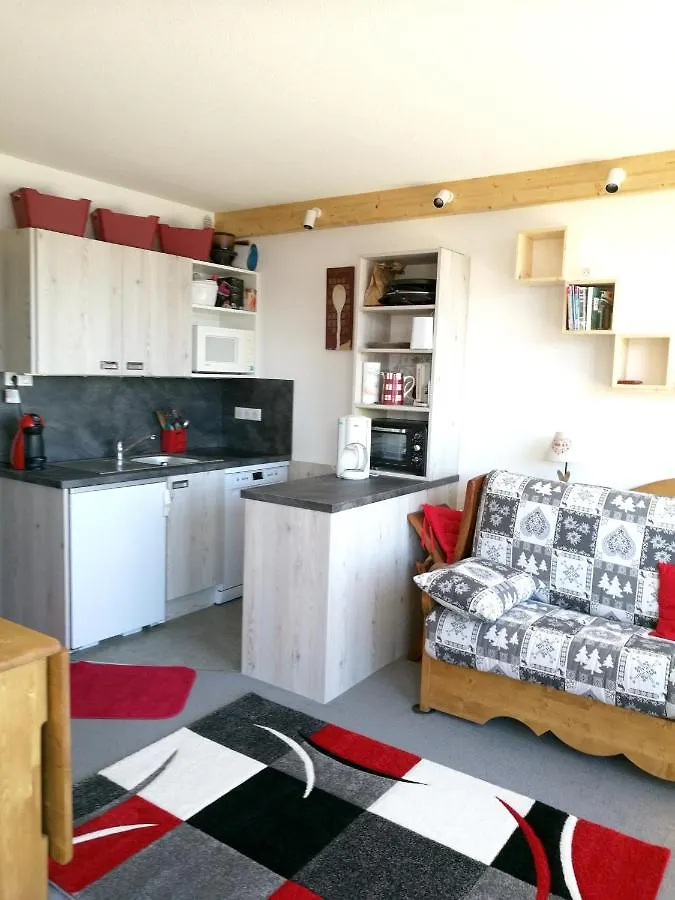 Appartement La Plagne Aime 2000: Ski-in/Ski-out with City Views Macot-la-Plagne France