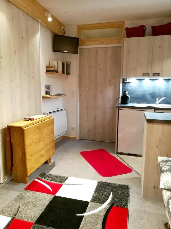 Appartement La Plagne Aime 2000: Ski-in/Ski-out with City Views Macot-la-Plagne 0*,  France