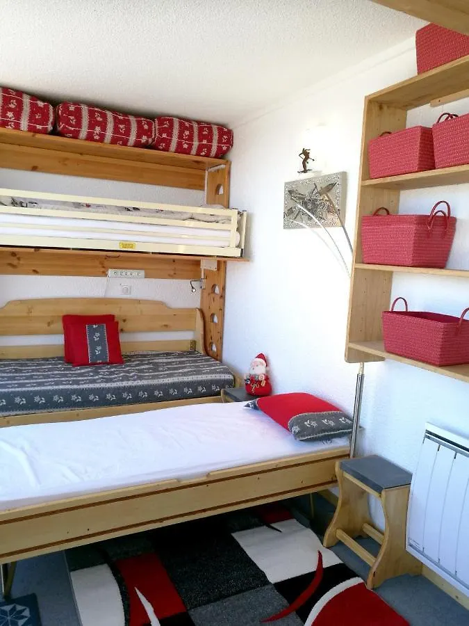 Appartement La Plagne Aime 2000: Ski-in/Ski-out with City Views Macot-la-Plagne
