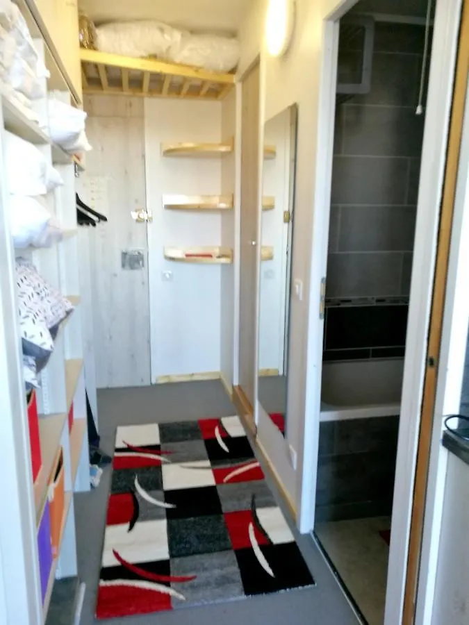 Appartement La Plagne Aime 2000: Ski-in/Ski-out with City Views Macot-la-Plagne