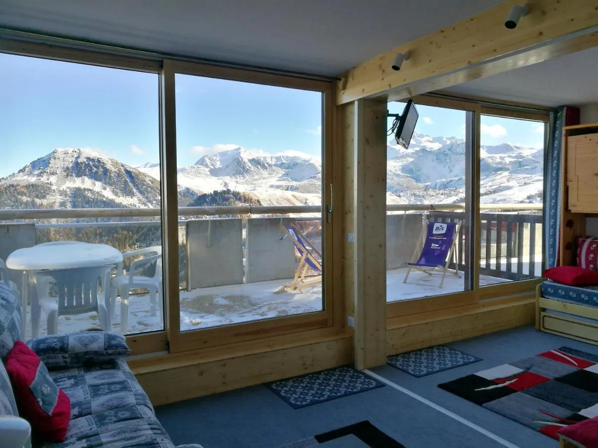Appartement La Plagne Aime 2000: Ski-in/Ski-out with City Views Macot-la-Plagne